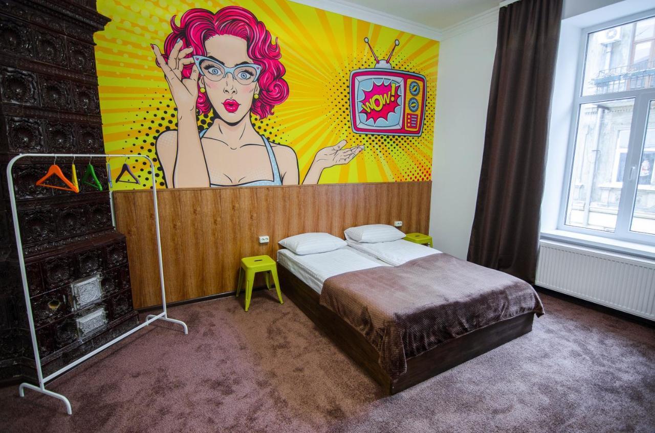 Pop Art Hostel Lviv Exterior photo