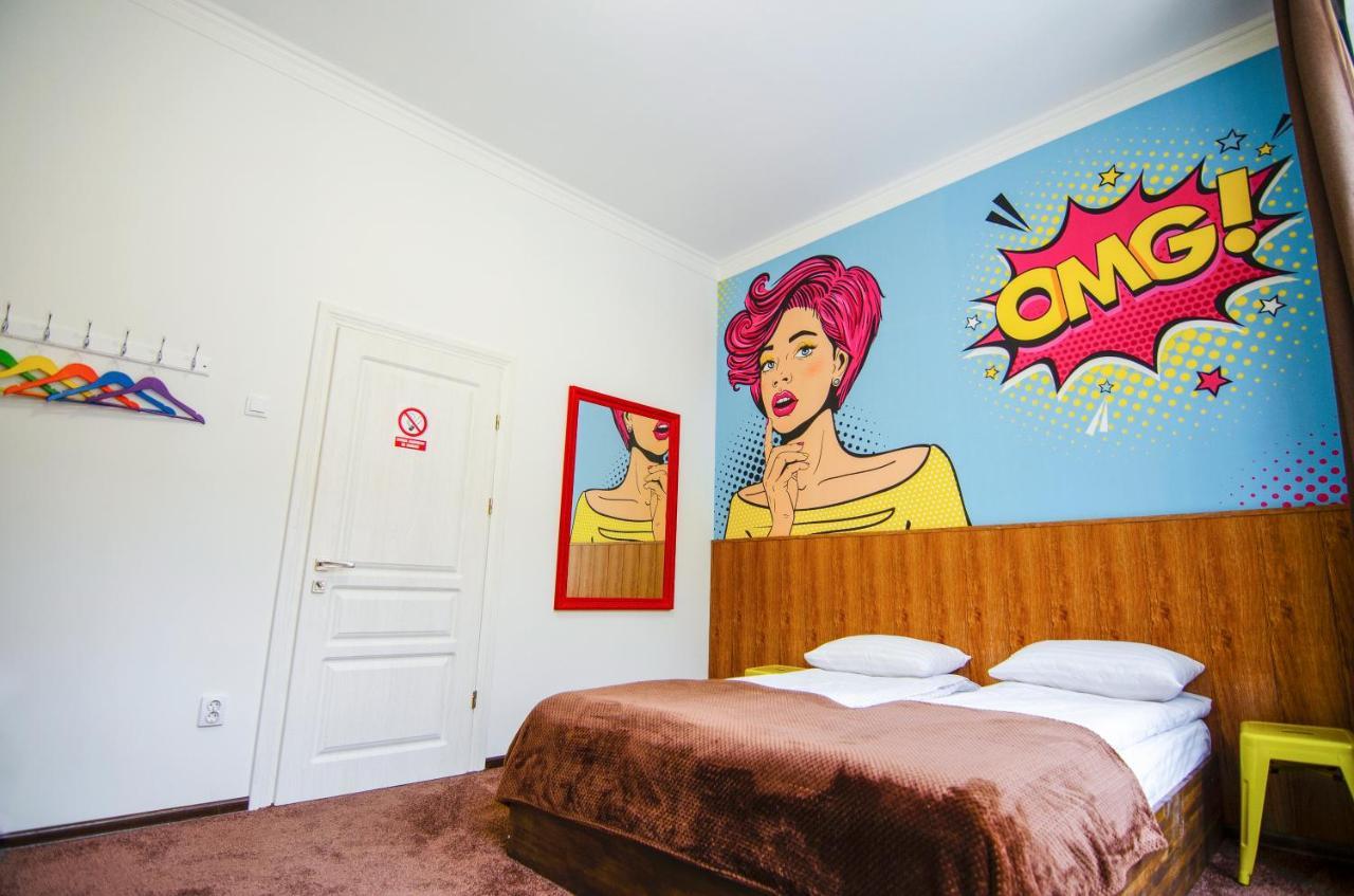Pop Art Hostel Lviv Exterior photo