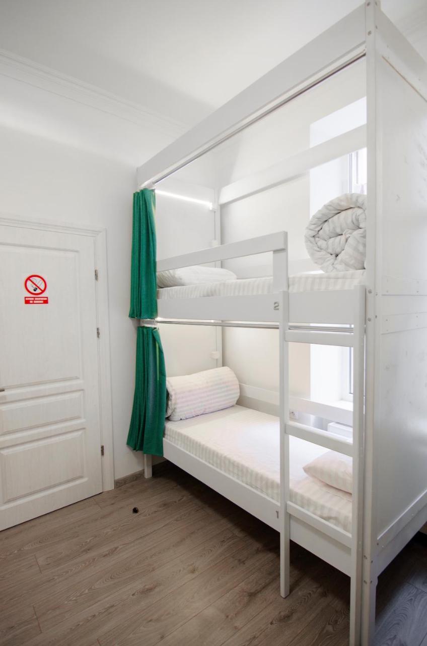 Pop Art Hostel Lviv Exterior photo