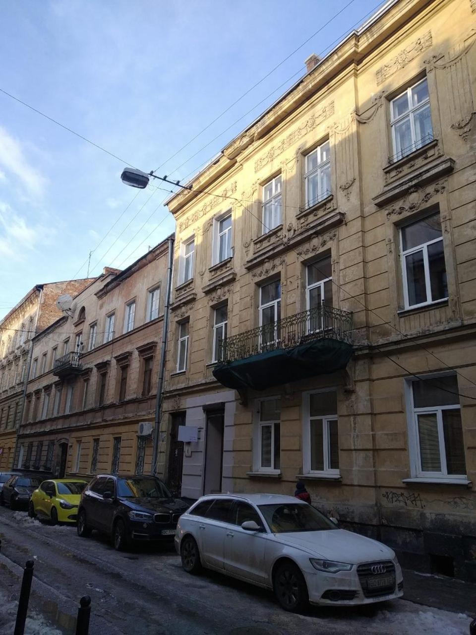 Pop Art Hostel Lviv Exterior photo